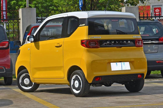 120-170 کیلومتر Mini EV ماشینs Wuling Ev ماشین 3 در 4 صندلی اندازه جمع و جور