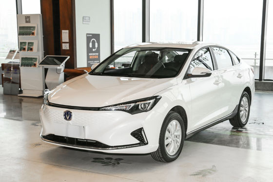 Changan Eado EV460 365-405KM Changan EV 5 Doors 5 Sets Compact Sedan ماشین