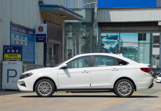 Pure برقی S60EV Dongfeng Ev ماشینs 415KM با 4 در 5 صندلی