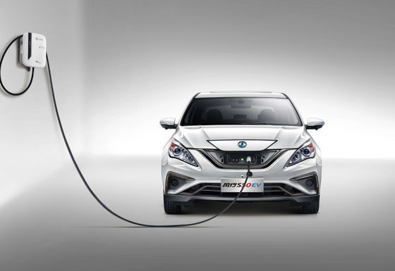 Fengxing S50 Dongfeng Motor برقی Vehicle 415KM Compact 4 در 5 صندلی
