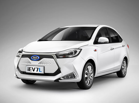 4 در 5 صندلی JAC برقی ماشین 320KM JAC IEV7L Small Ev ماشین