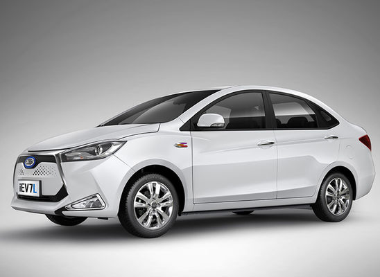 4 در 5 صندلی JAC برقی ماشین 320KM JAC IEV7L Small Ev ماشین