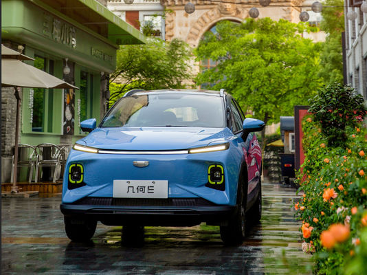 60kw Geely Suv برقی Geometry E Geely 320-410KM 5 Doors 4 صندلی