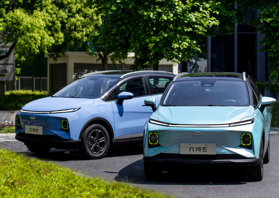 60kw Geely Suv برقی Geometry E Geely 320-410KM 5 Doors 4 صندلی