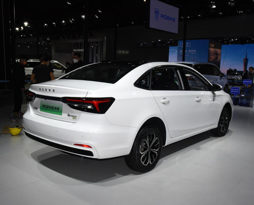 0.5 ساعت شارژ سریع SAIC Motor برقی ماشین Roewe I6 MAX EV 502-605KM