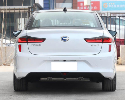 Guangqi Yilue EA6 سدان برقی ماشین 510KM 4 Doors 5 Sets 0.78H Quick Charge