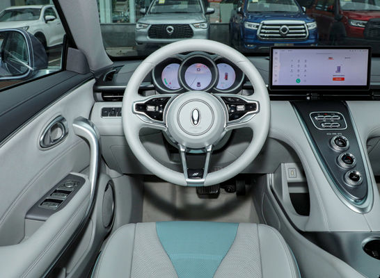 4 در 5 صندلی ORA Lightning Cat 555-705KM Auto Pure برقی Vehicle