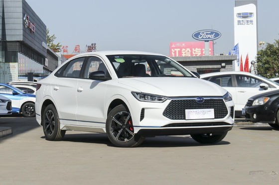 استاندارد رسمی E3 Byd Sedan برقی ماشین 401KM 4 Doors 5 Sedan